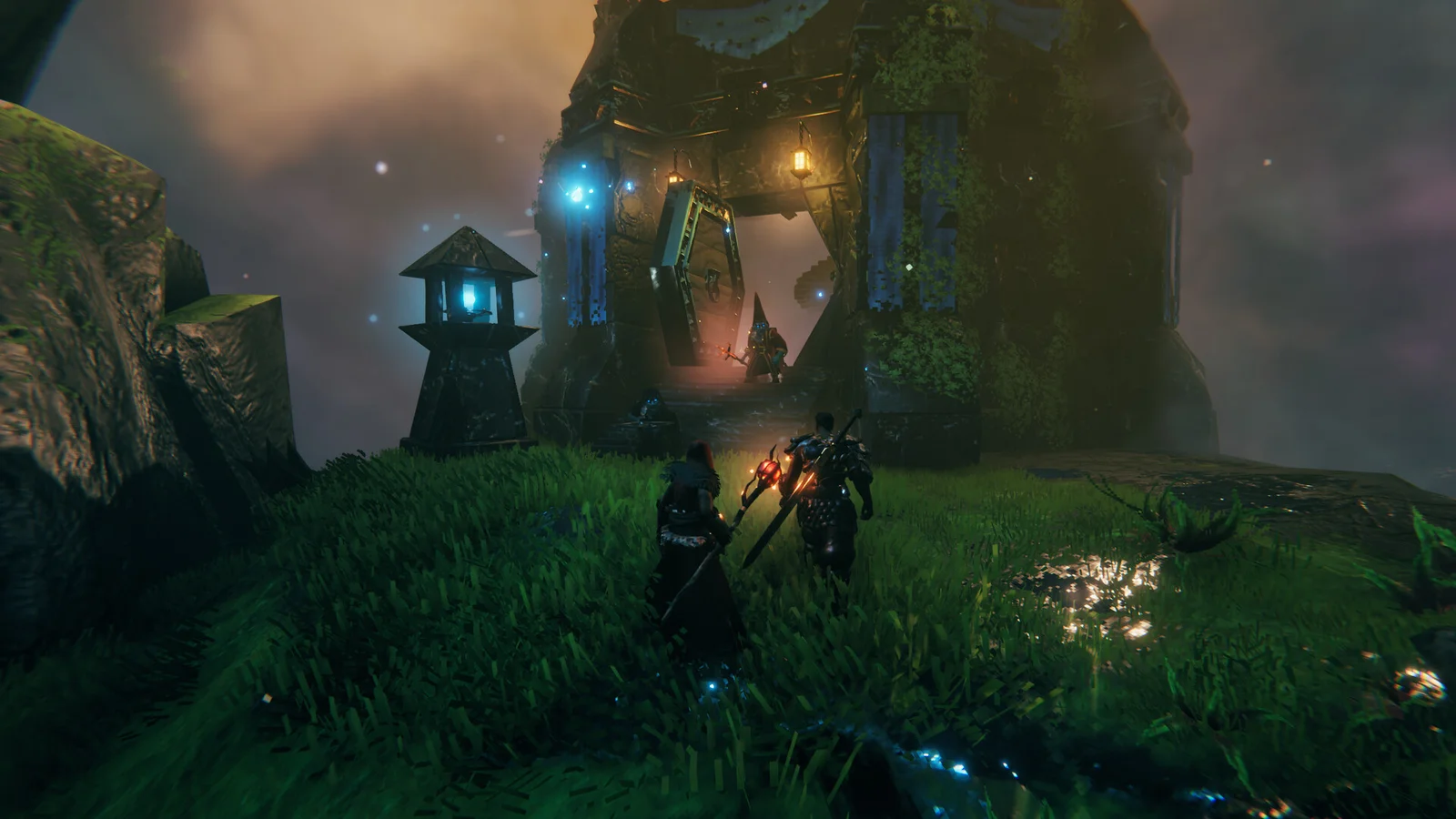 Ein leuchtendes Valheim-Portal neben bemoosten Steinruinen