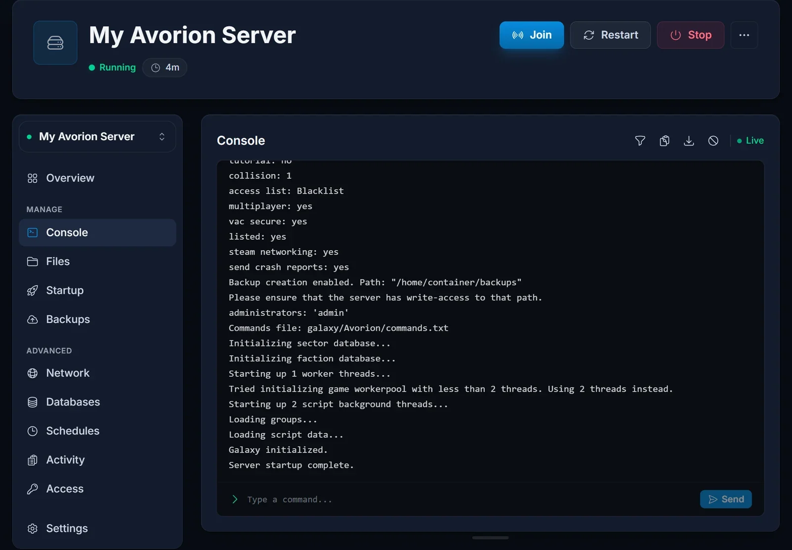 DoomHosting-paneelin Console-välilehti, jossa Avorion-palvelin viimeistelee käynnistyksensä riveillä Galaxy initialized ja Server startup complete