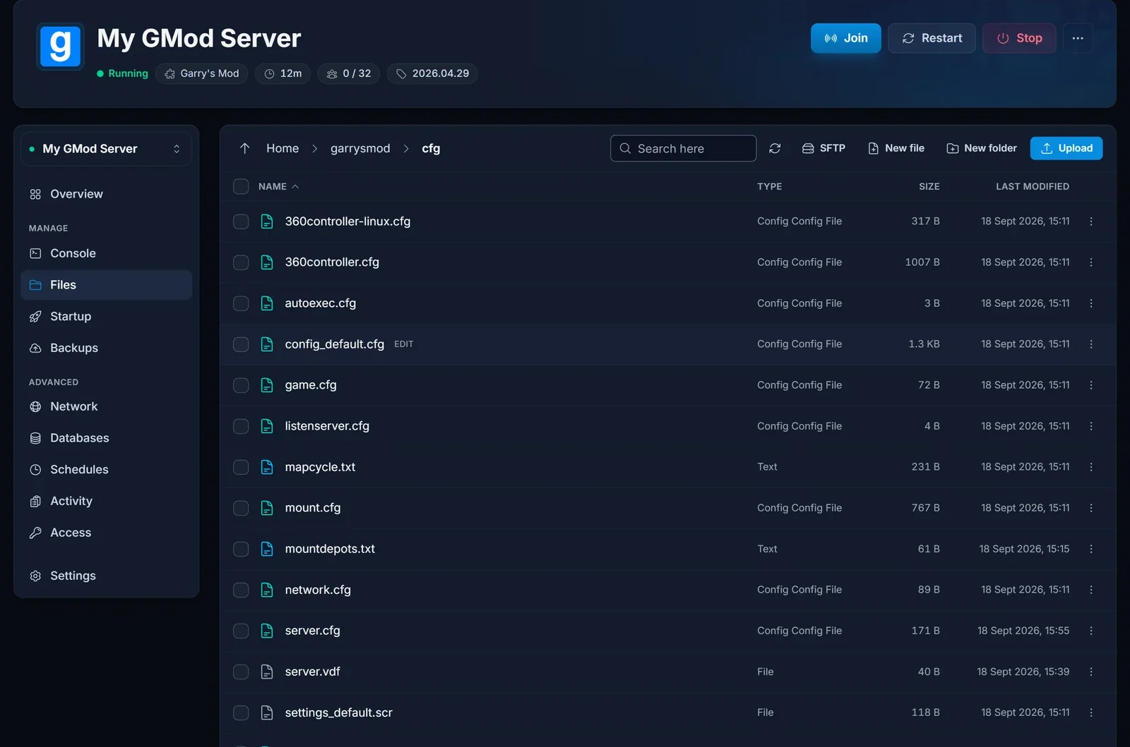 DoomHosting-paneelin Files-välilehti: Garry's Mod -palvelimen garrysmod/cfg-kansio auki ja server.cfg listassa