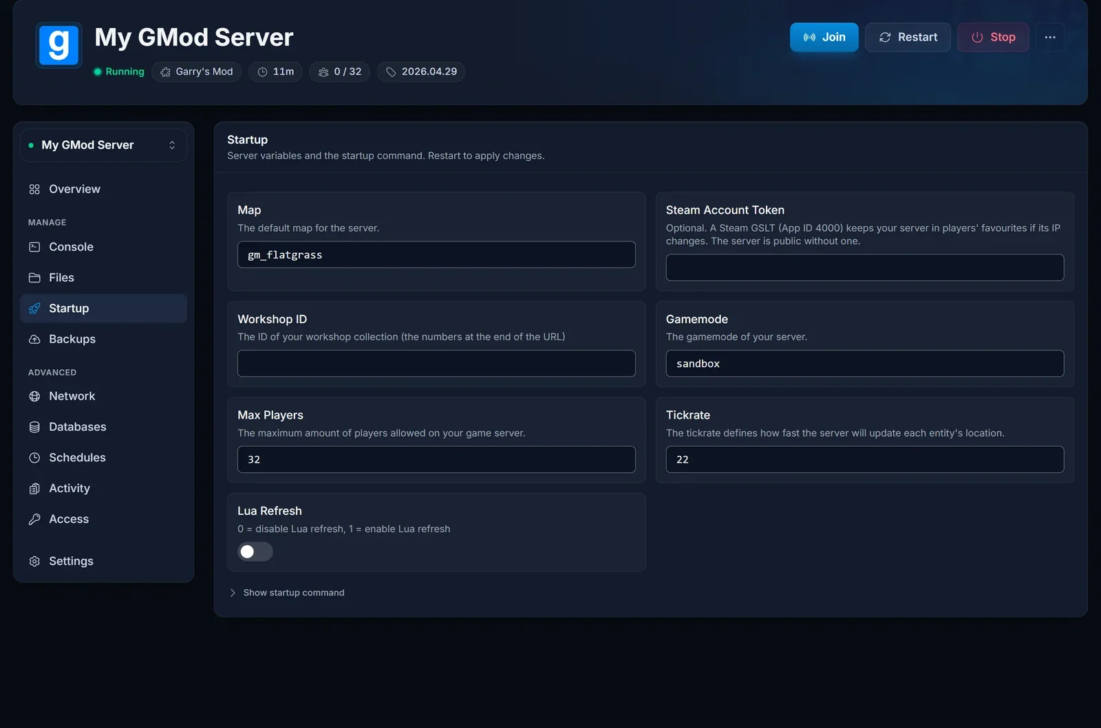 Garry's Mod -palvelimen Startup-välilehti DoomHosting-paneelissa: näkyvissä kentät Gamemode, Map, Workshop ID, Max Players ja Tickrate