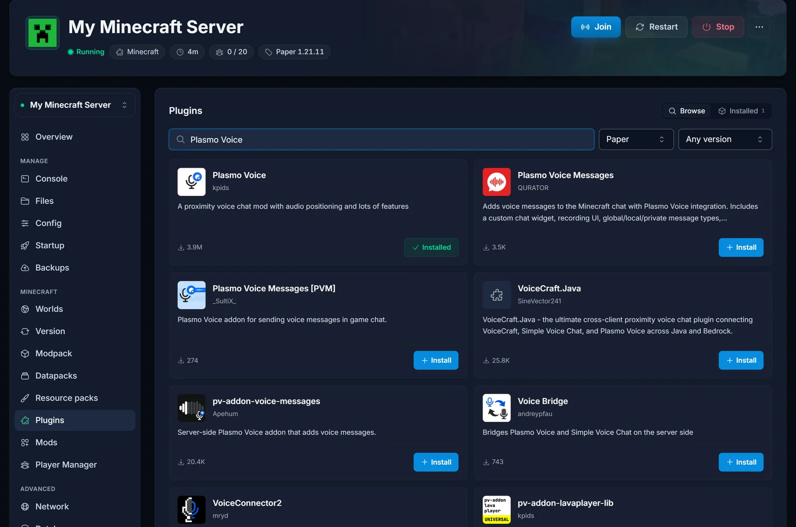 Fanen Plugins i DoomHosting-panelet, hvor Plasmo Voice er søgt frem og vist som installeret