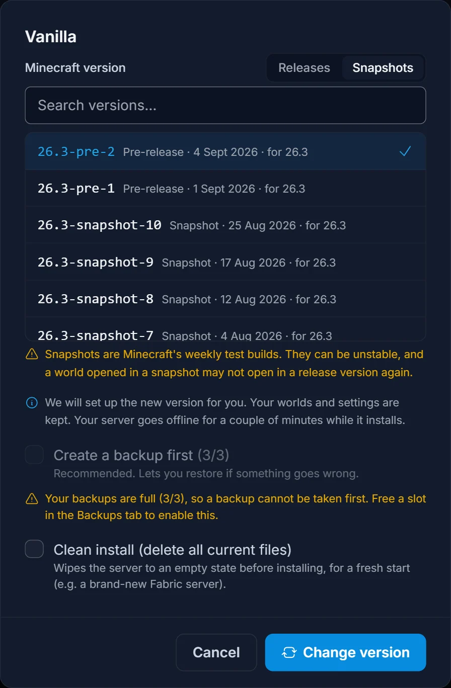 Okno wyboru wersji przełączone na Snapshots, z listą buildów pre-release i snapshot wraz z datami
