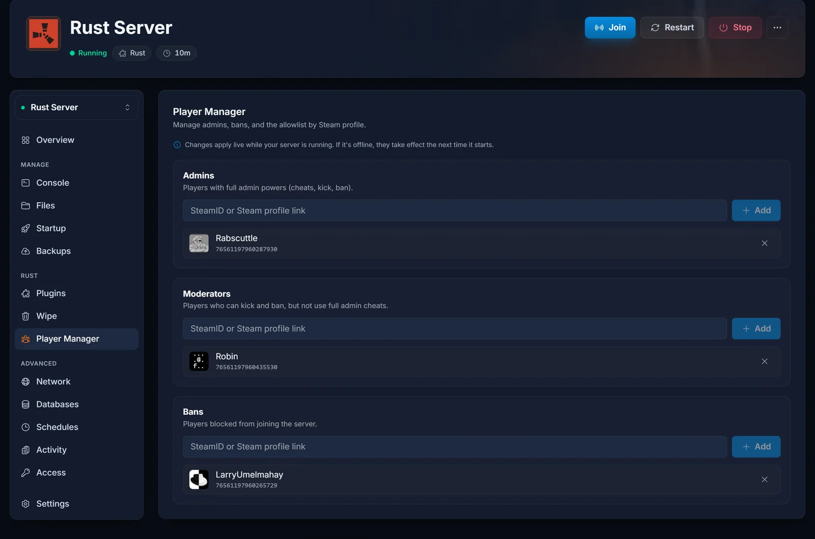 Fliken Rust Player Manager som visar listorna Admins, Moderators och Bans med upplösta Steam-profiler